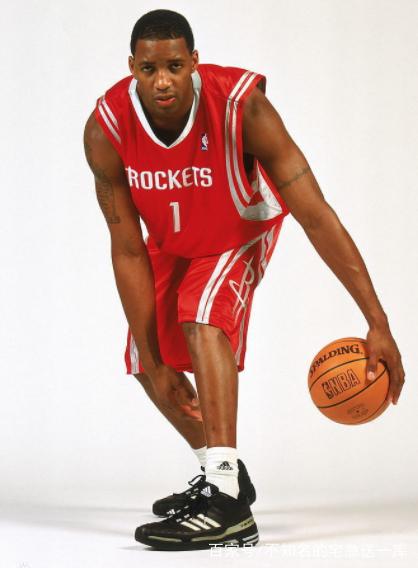 弗朗切斯科·托蒂两分钟的精彩表现， 多么不可思议的球员！（两分钟尽显传奇，弗朗切斯科·托蒂的不可思议表演）