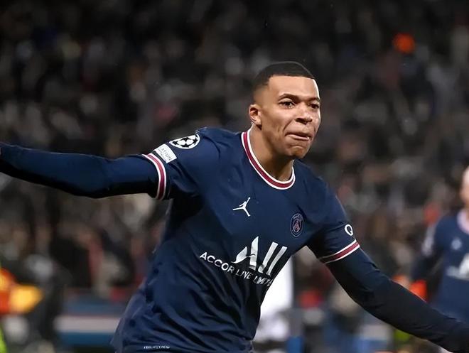 意媒：贡多齐可能在冬窗离开拉齐奥，标价至少3000万欧元（意媒：拉齐奥冬窗或放行贡多齐，至少索价3000万欧元）