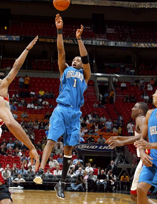 比利亚：传统9号位并没有消失，我非常欣赏阿尔瓦雷斯（比利亚称传统9号未绝迹，盛赞阿尔瓦雷斯）