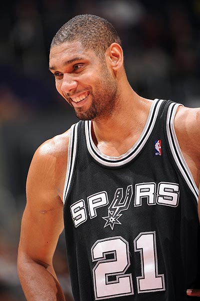 前热火助教爆料莱利曾威胁某超级球星：宁可以交易你也不解雇他（前热火助教称莱利曾放话给某超级球星：宁可把你交易走也不解雇他）