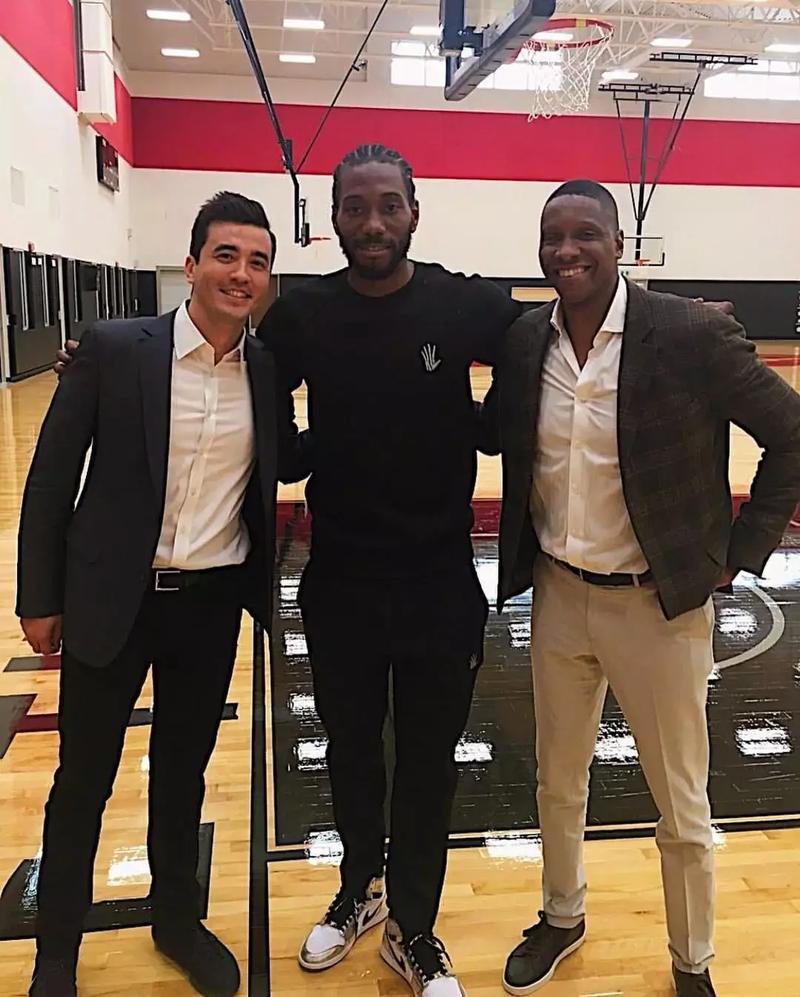 北青：向余望不参加冲超庆祝直奔U22，确认下赛季留在铜梁龙（北青：向余望缺席冲超庆典转赴U22，已确认下赛季继续效力铜梁龙）