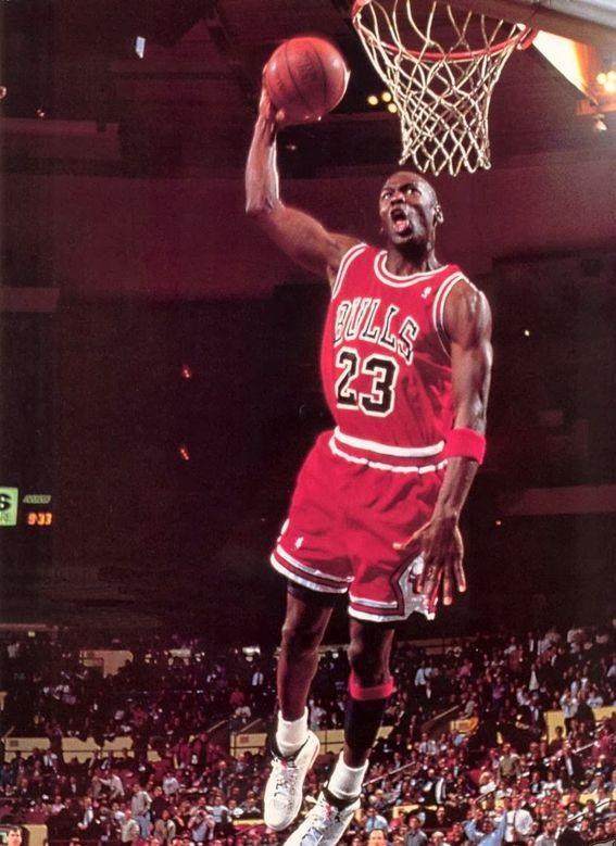 12月8日NBA焦点战：绿军猛龙分区内战，湖勇迎东部劲旅考验（12月8日NBA焦点对决：绿军大战猛龙上演分区内战，湖人、勇士迎战东部强敌）