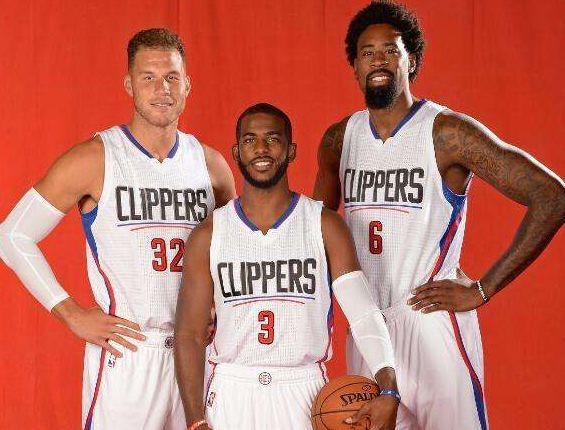 CBA球队巡礼：上海——大手笔运作之后誓要“鲨回巅峰”（CBA球队巡礼：上海队——重金运作后力拼“鲨”重返巅峰）