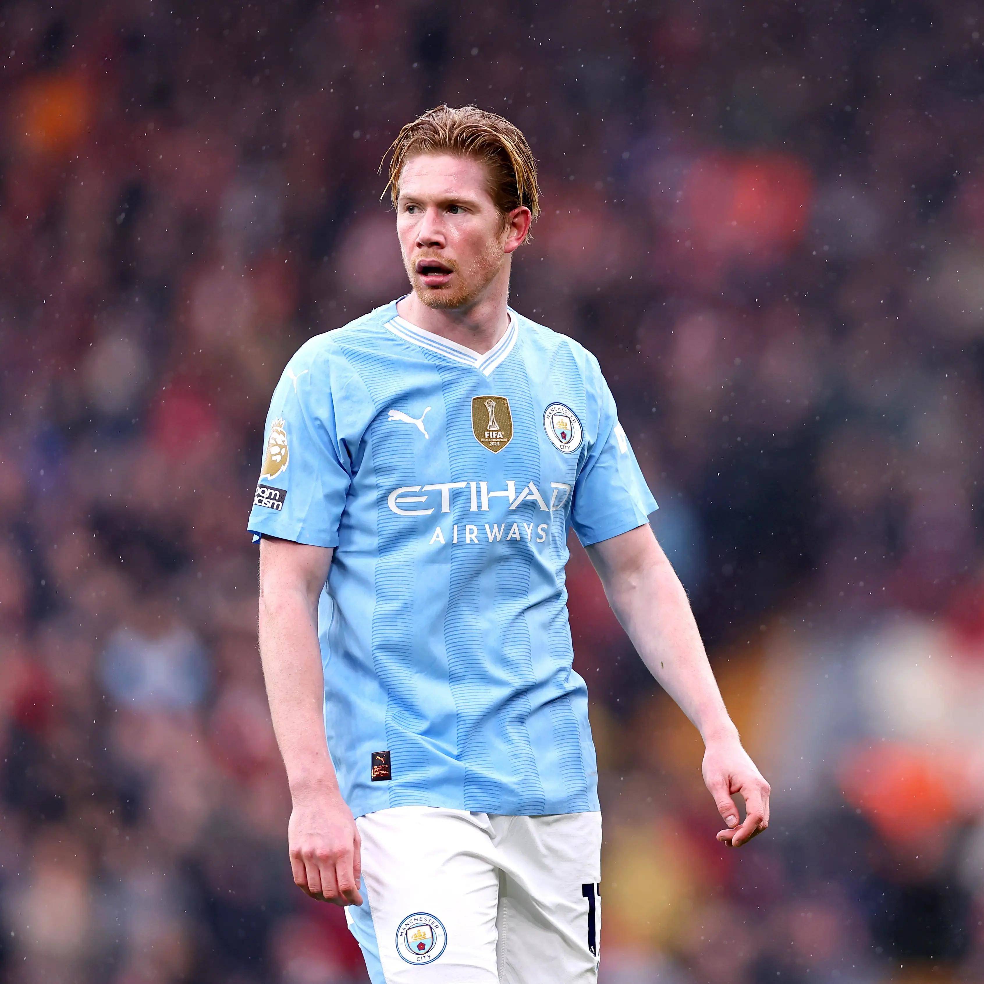 国脚单场进球助球队锁定胜利（国脚建功，球队锁定胜局）