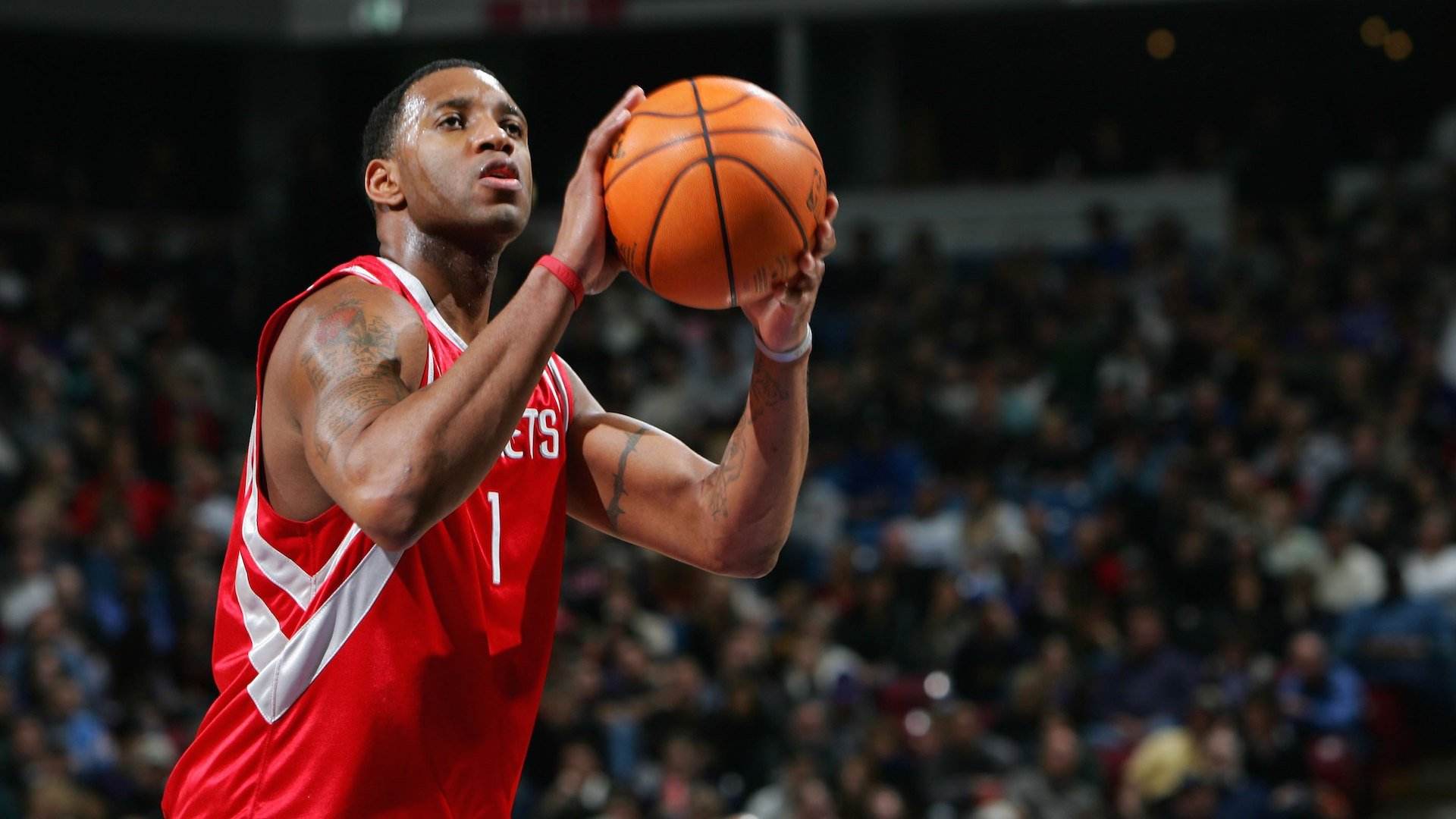 斯普利特：我们正在练习不同的防守策略，大家精神状态都很好（斯普利特：多种防守战术同步演练，全队士气高昂）