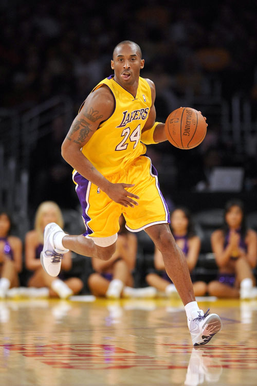 广岛前锋：在艰难的情况下能拿下一场平局很欣慰，感谢远征军（广岛前锋：艰难之战守住平局，感谢远征球迷支持）