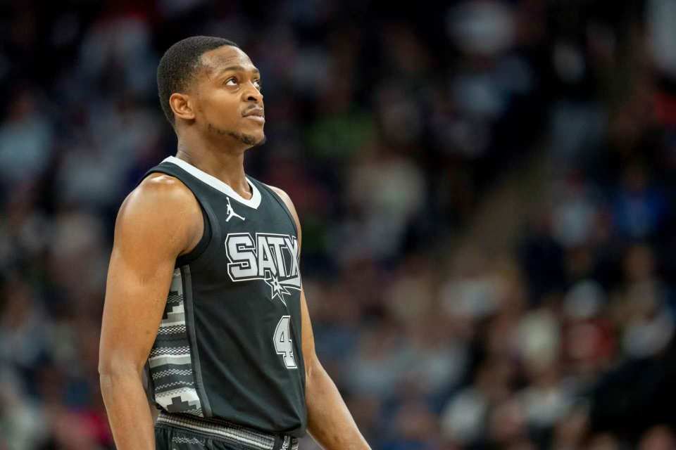 周定洋：亚冠精英赛首个客场积分，为流汗拼搏的小伙子们自豪（周定洋：亚冠精英赛客场斩获首分，我为拼搏流汗的兄弟们自豪）