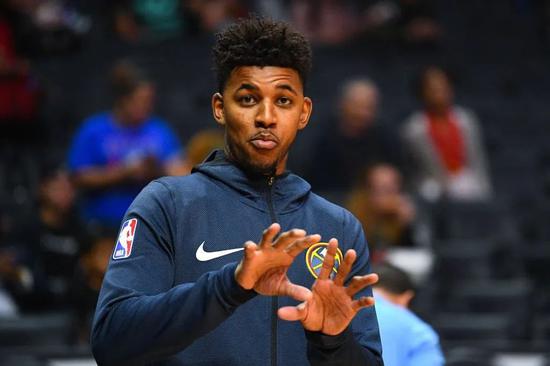 费兰：丢球后快速回应是我们的强项；早就知道我能在巴萨首发（费兰：失球后迅速回应是我们的优势；我早就相信自己能在巴萨踢首发）