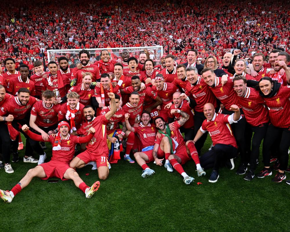 卡拉格：维尔茨本场数据相当亮眼，他的踢法、位置像德布劳内（卡拉格：维尔茨此役数据抢眼，风格与站位颇似德布劳内）